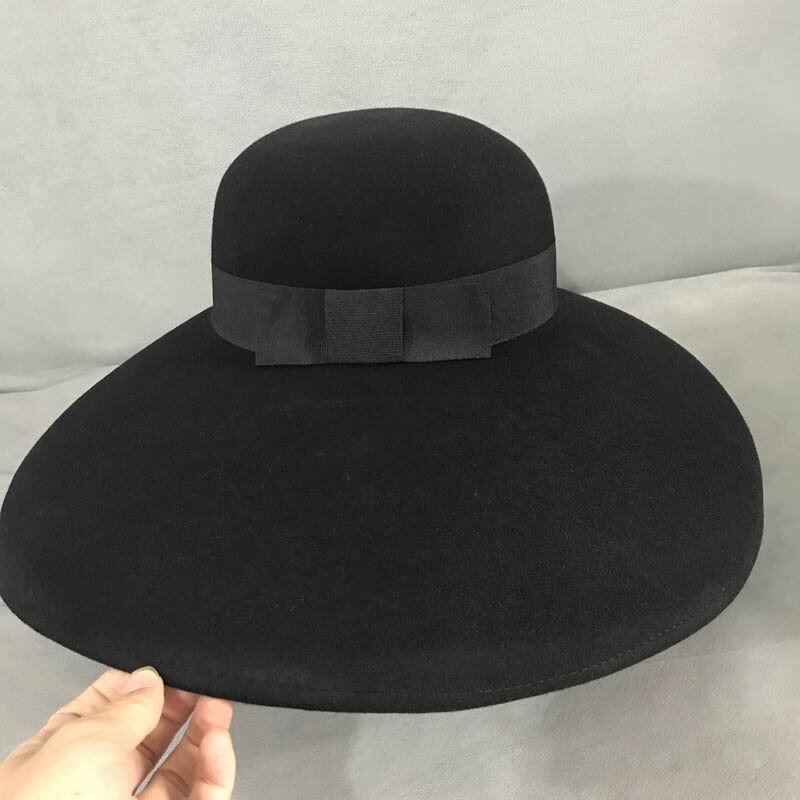 Années 60 Chapeau Laine Noir Audrey Hepburn - Ma Penderie Vintage
